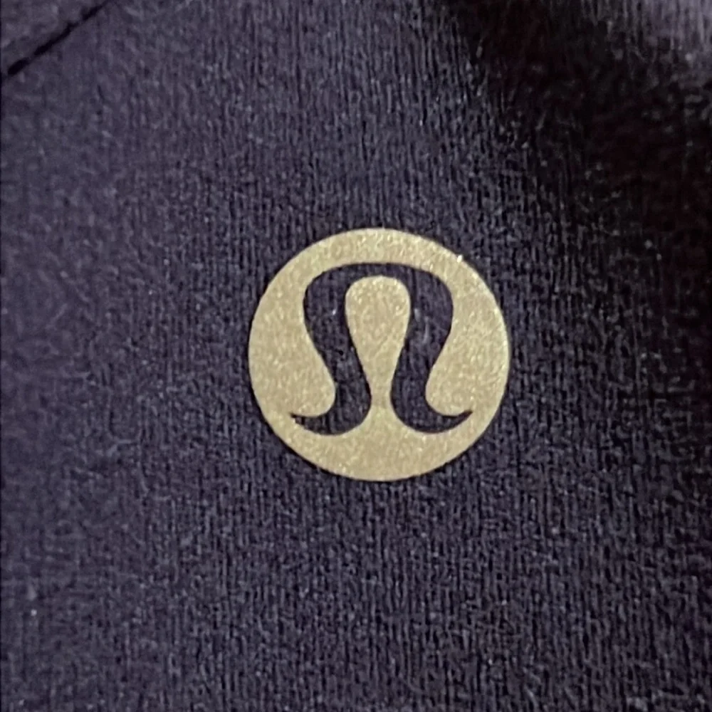 Lululemon Flow Y Nulu Bra Light Support, A–C Cups size 2 - Picture 7 of 8